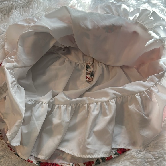 Dress - Picture 10 of 11